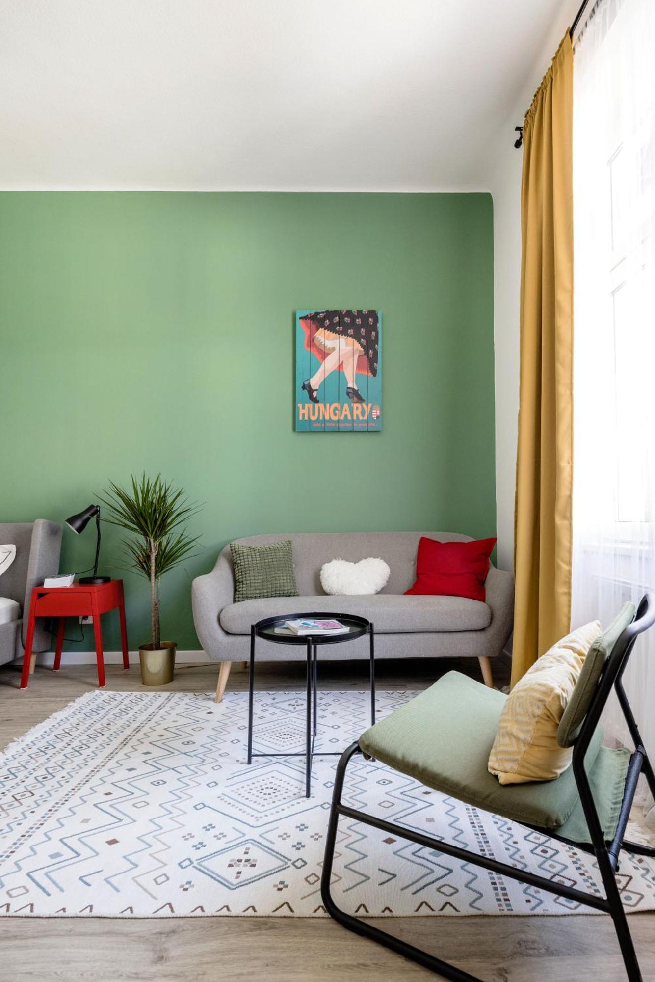 Stylish And Colourful Apartment In The City Centre Budapeste Exterior foto